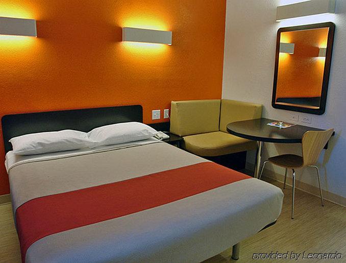 Motel 6-Oakland, Ca - Embarcadero Екстериор снимка