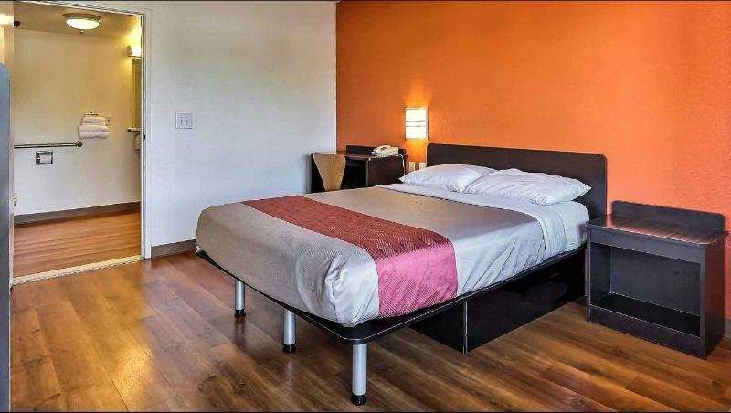 Motel 6-Oakland, Ca - Embarcadero Екстериор снимка